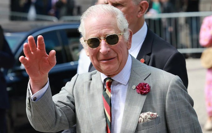 King Of Decay – Marx Engels Lenin Institute